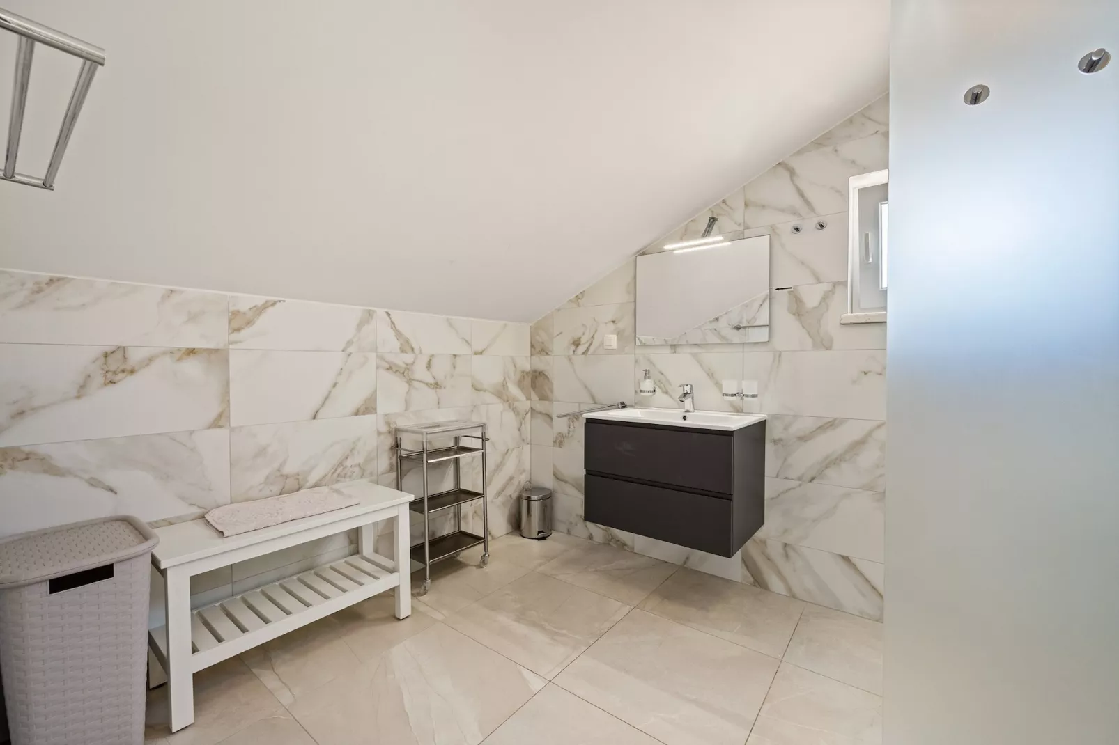 Apartment Jana-Badkamer