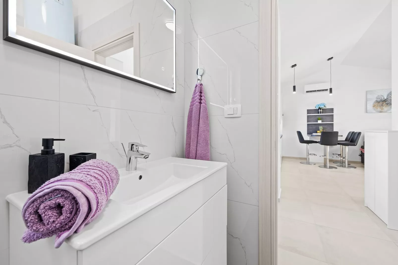 Barbariga Beach Apartment-Badkamer