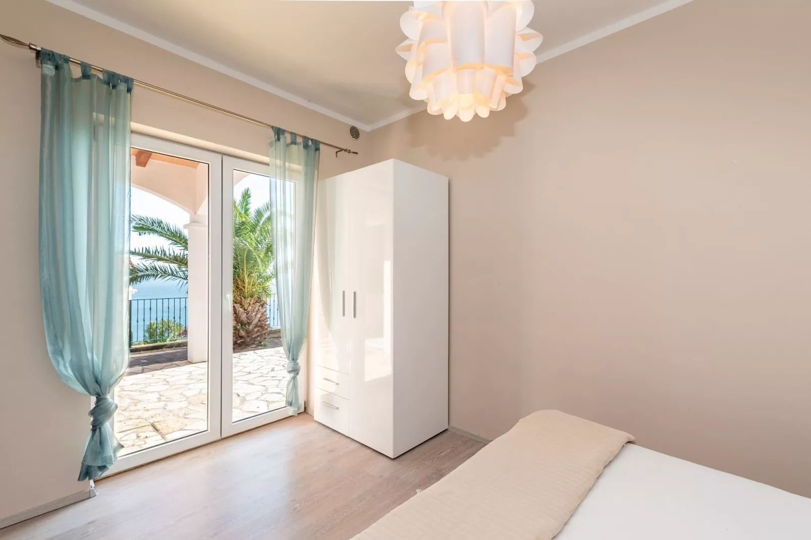 Holiday Home Alis with Sea View-Slaapkamer