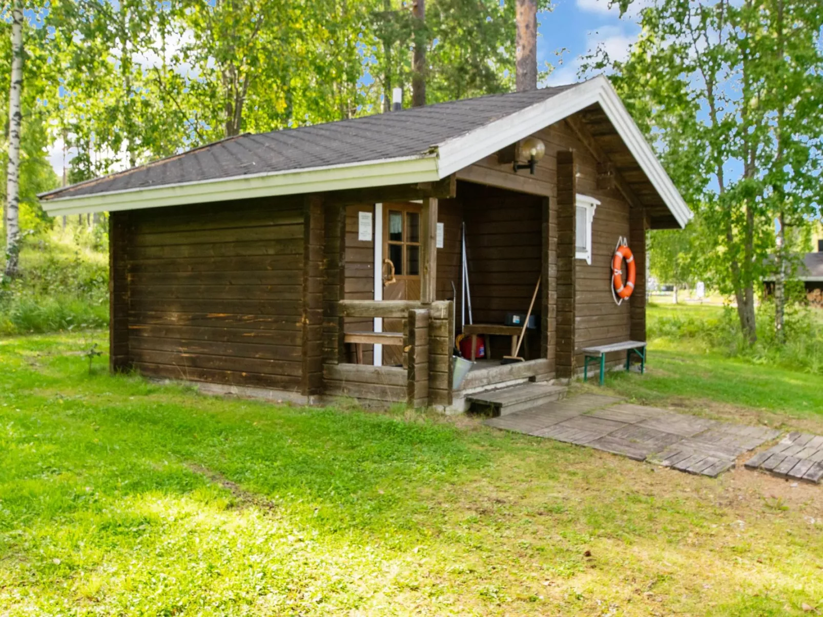 Rantamökki 16-Buiten