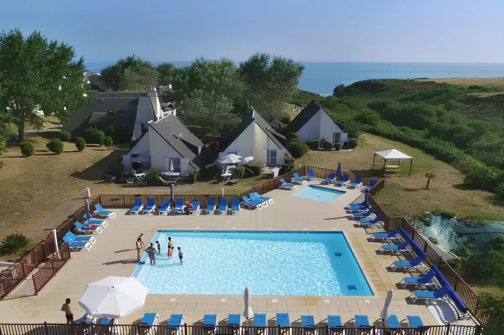 Belle-Île-en-Mer - Gîte 3 Pièces 5 Personnes 1 bébé-Zwembad