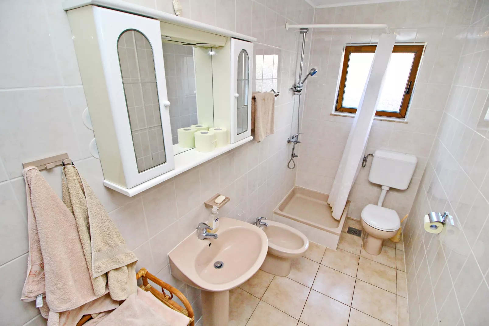 Apartments Marković Orebić-  Two Bedroom Apartment with Terrace and Garden View (A1)-Badkamer