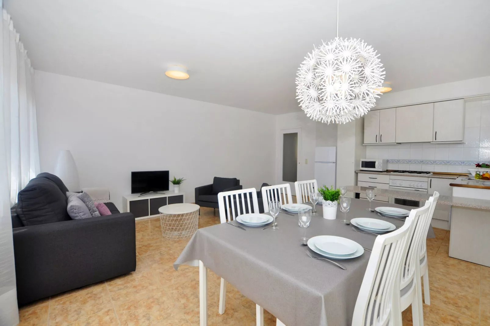 1172 CANYELLES vista Mar-Eetkamer