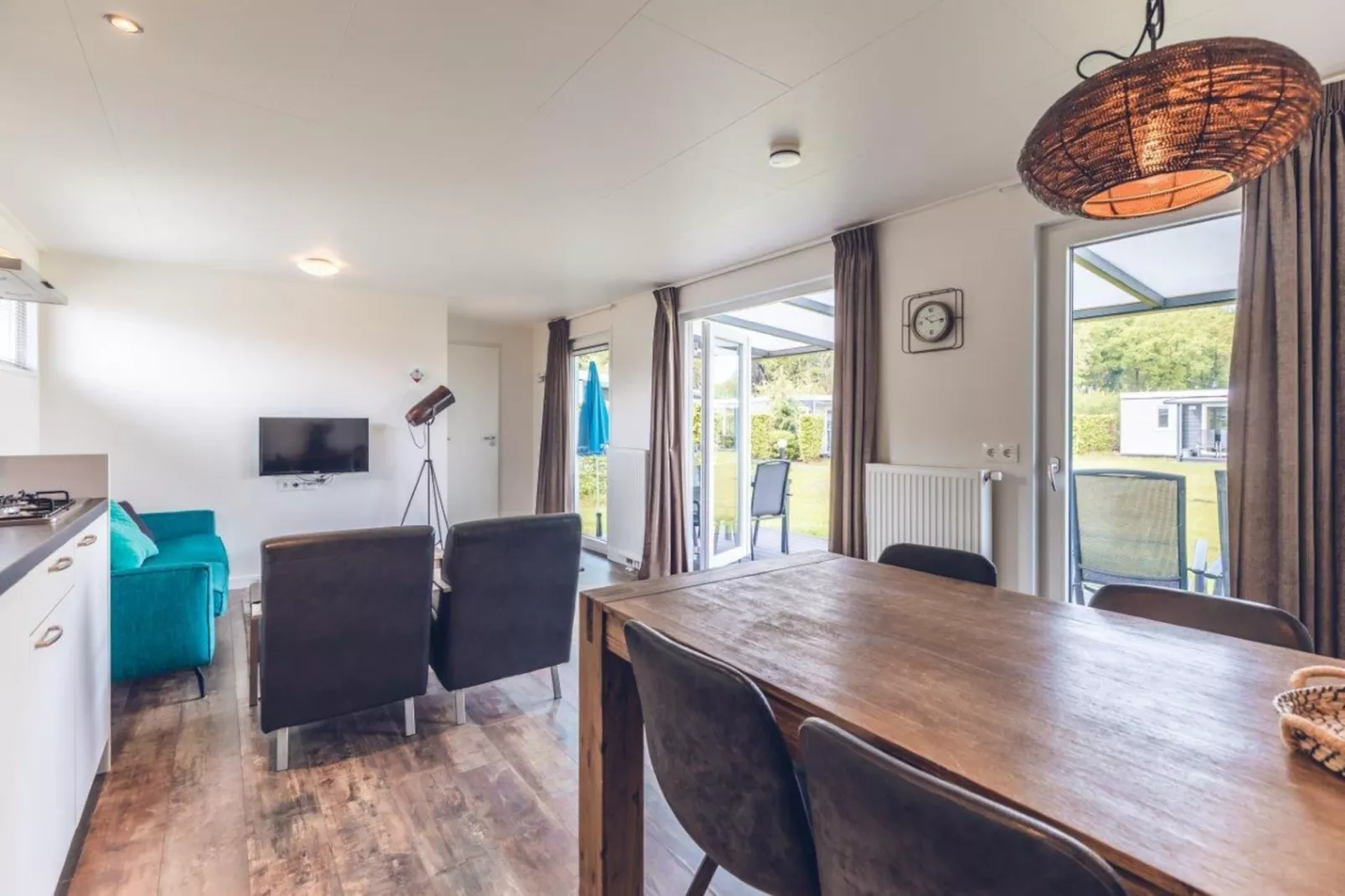 Forest Edge Chalet | 2 - 6 people-Eetkamer