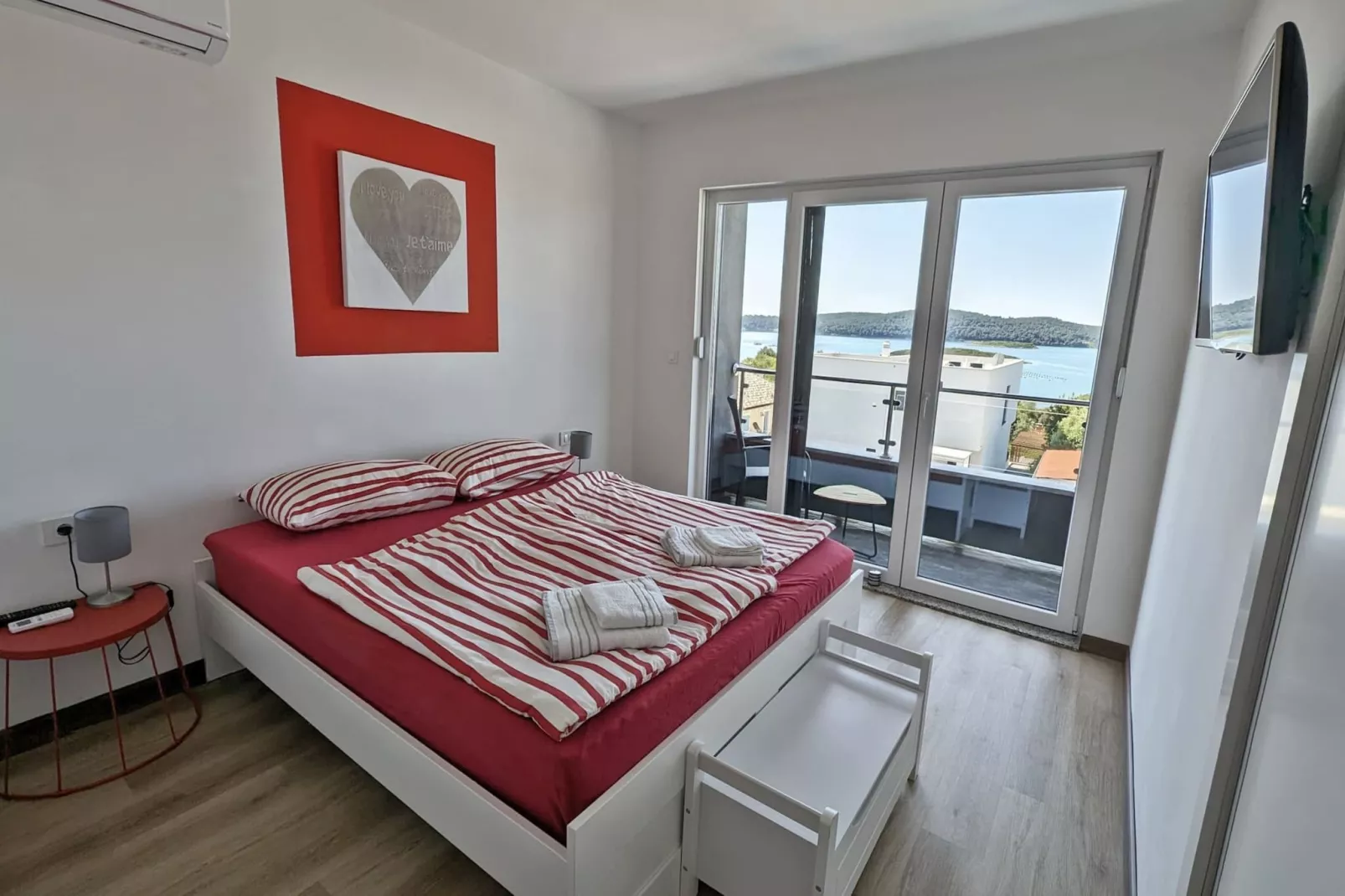 Villa Pura Vida - Private Pool, Sea View-Slaapkamer