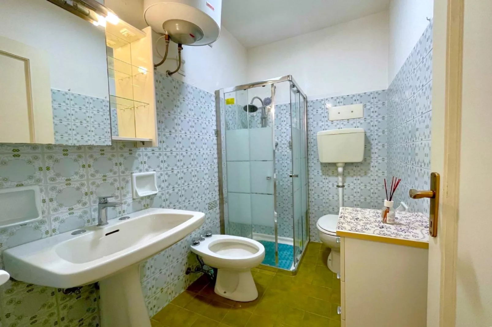 Portesin 43A-Badkamer