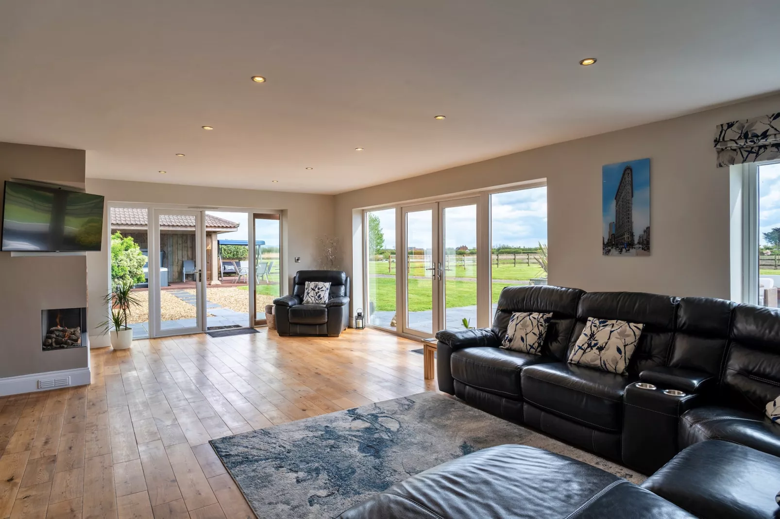 Stone Bow Farmhouse-Woonkamer