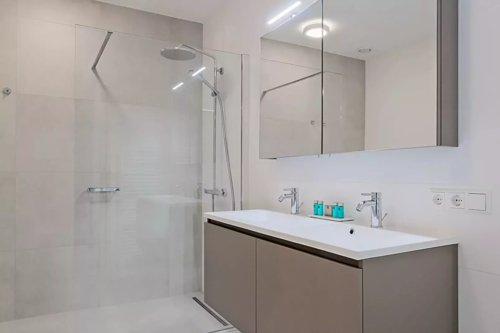 Breskens Apartments & Penthouses 6-Buitenkant zomer