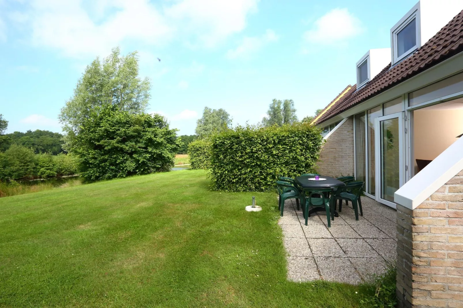 Vakantiepark Emslandermeer 1-Tuinen zomer