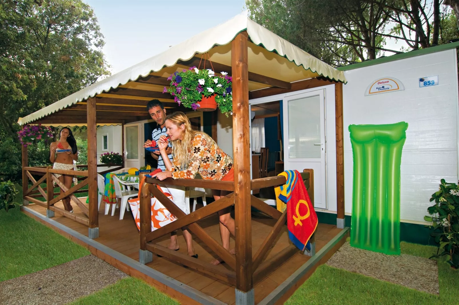 Baia Domizia Villaggio Camping D4-Buitenkant zomer