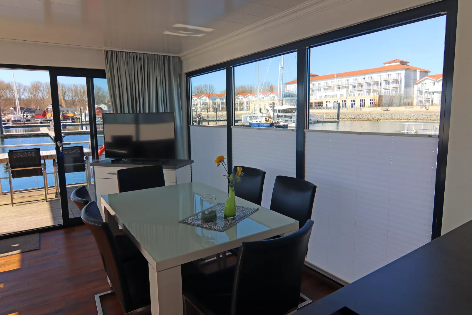 Hausboot Family & Friends LP2 / 1-2 Personen-Eetkamer