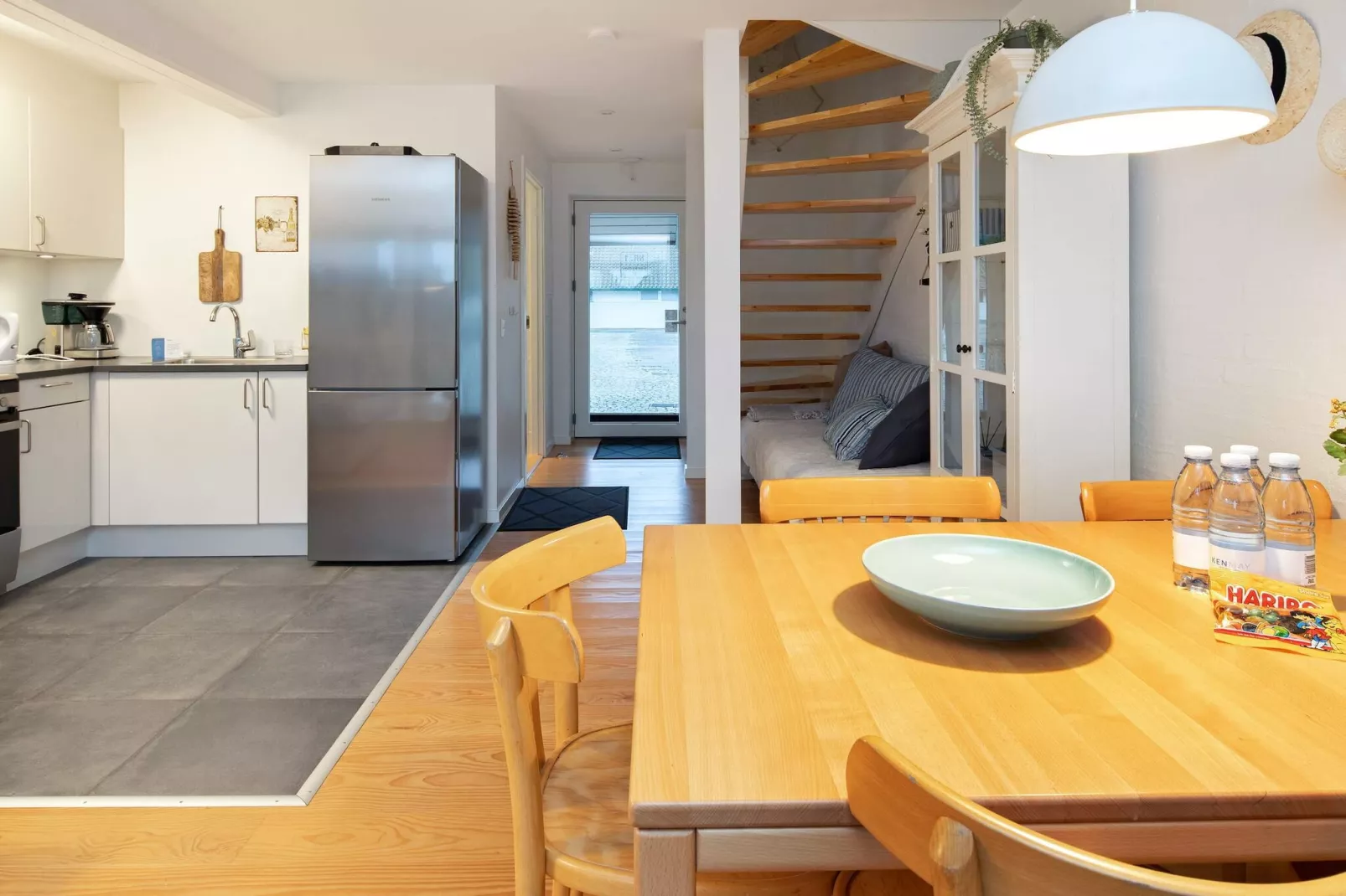 3 rooms app.,2stories,bay view,PLUS-Binnen
