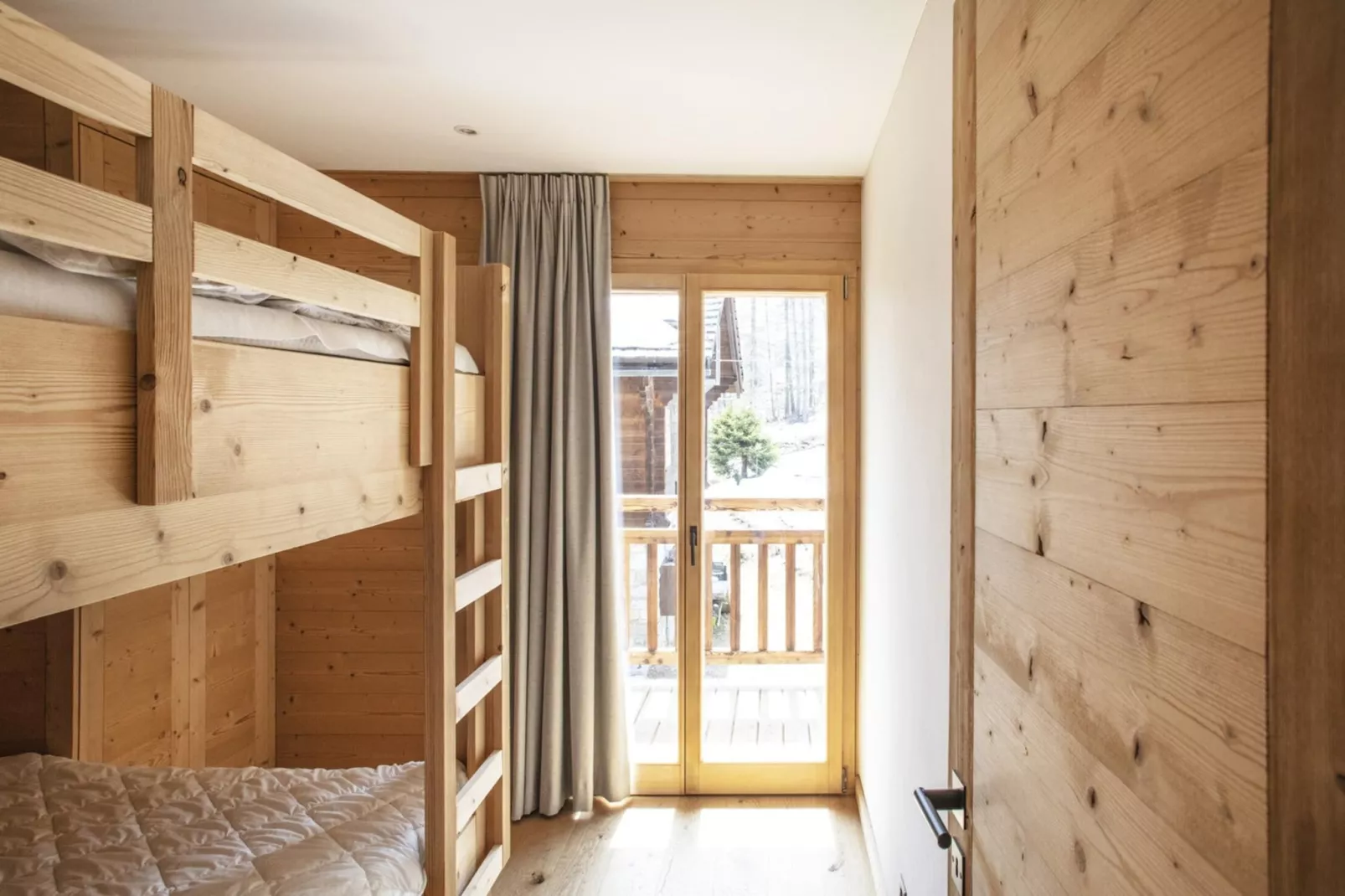 Polaris 1 005 - LUXE & SKI LIFT apartment 6 pers-Slaapkamer
