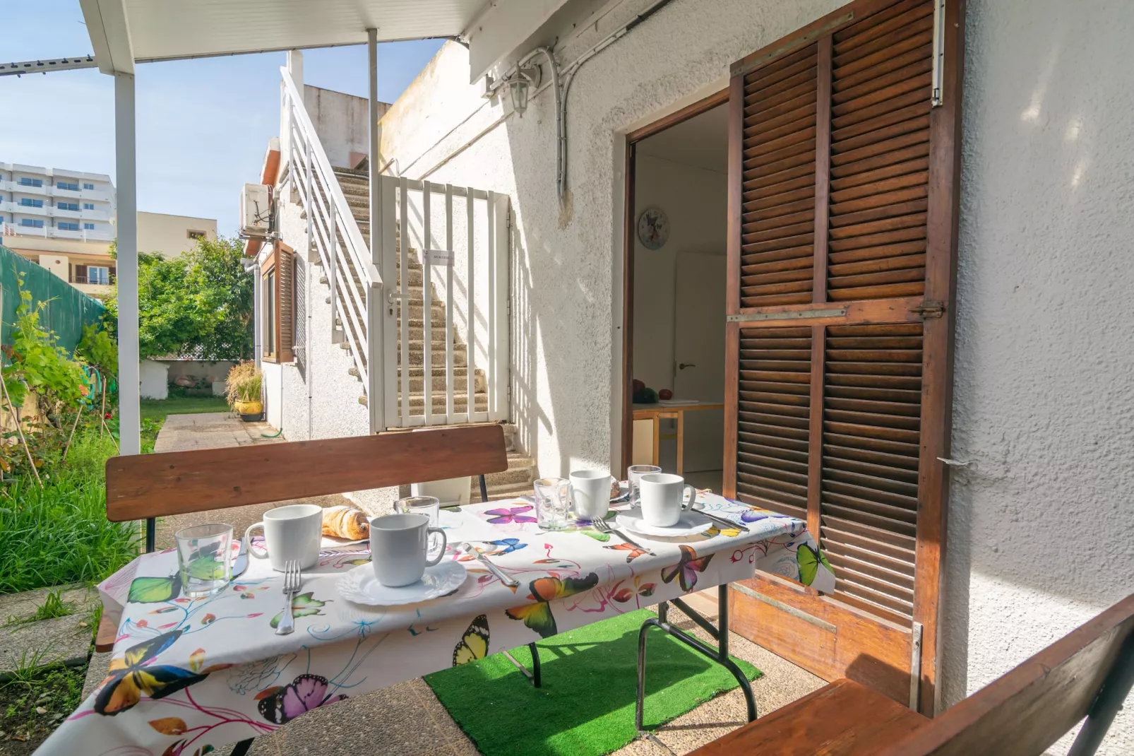 Villa Luna-Image-tags.