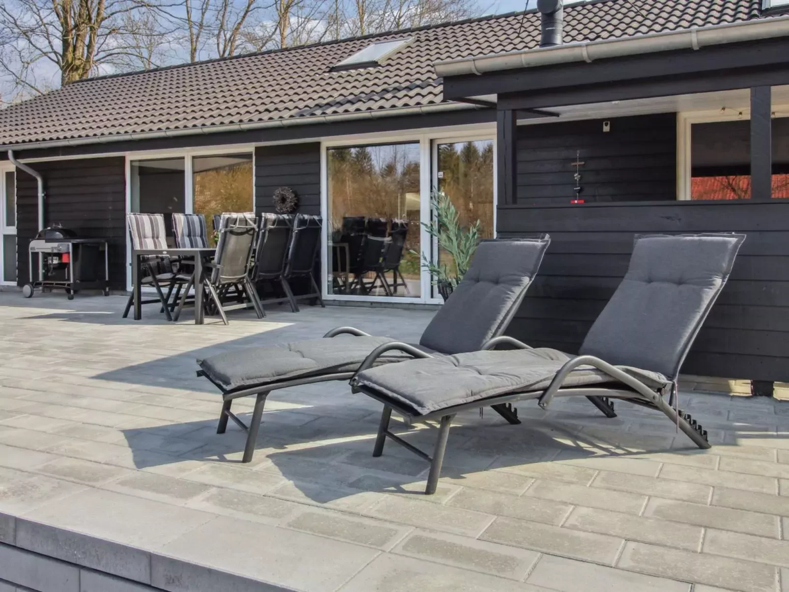 "Solvejg" - 30km from the sea-Buiten