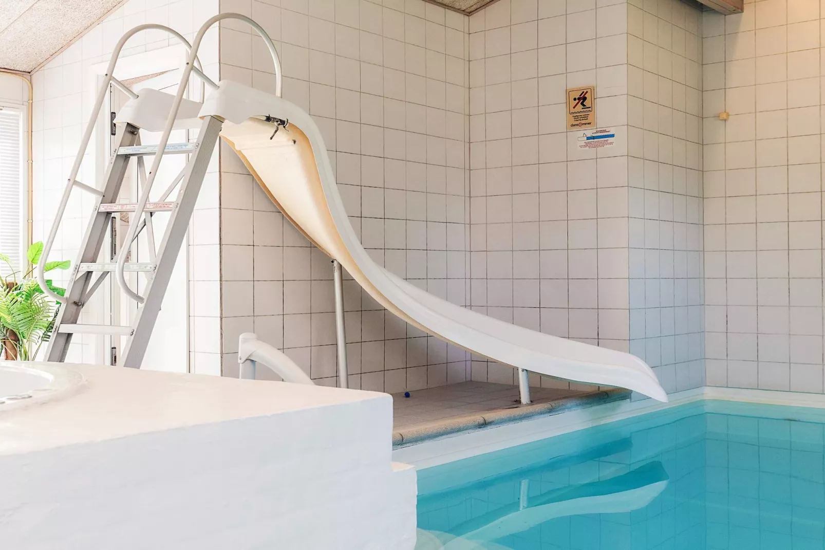 4 sterren vakantie huis in Væggerløse-Zwembad