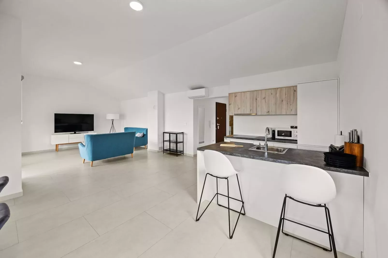 Enchanting Summer Apartment-Keuken