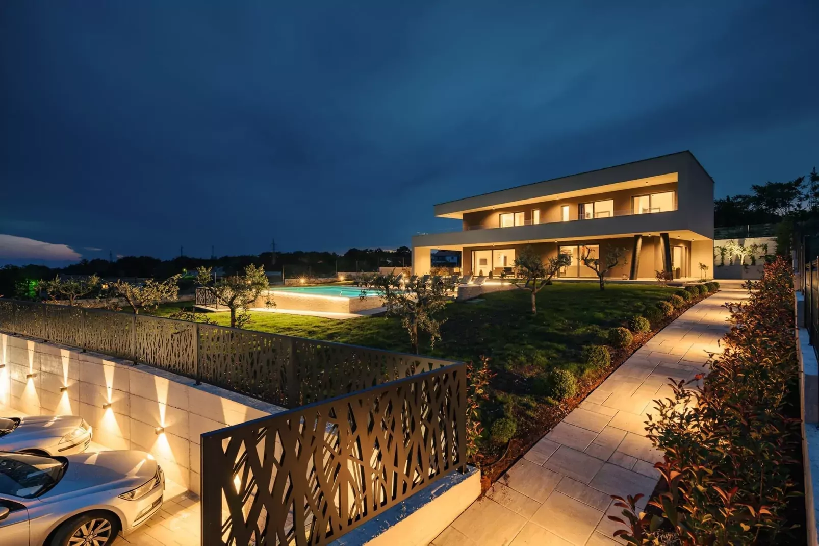 Villa de la Vie with Heated Swimming Pool