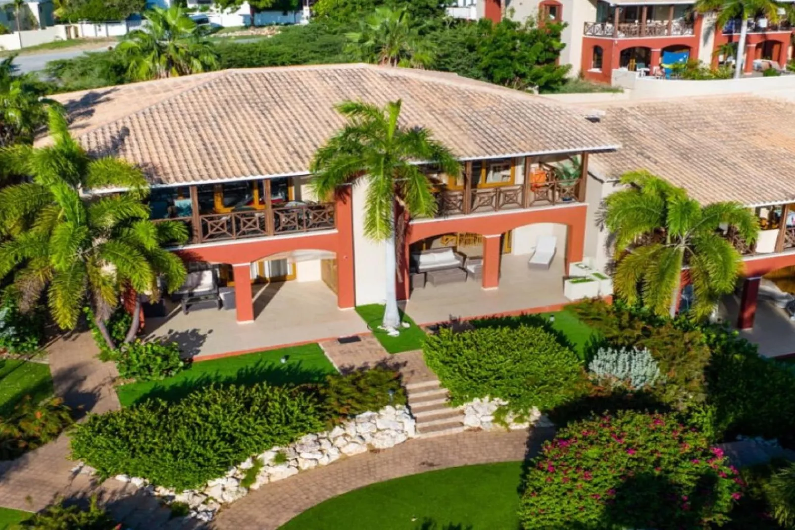 Spanish Water Apartment-Buitenkant zomer