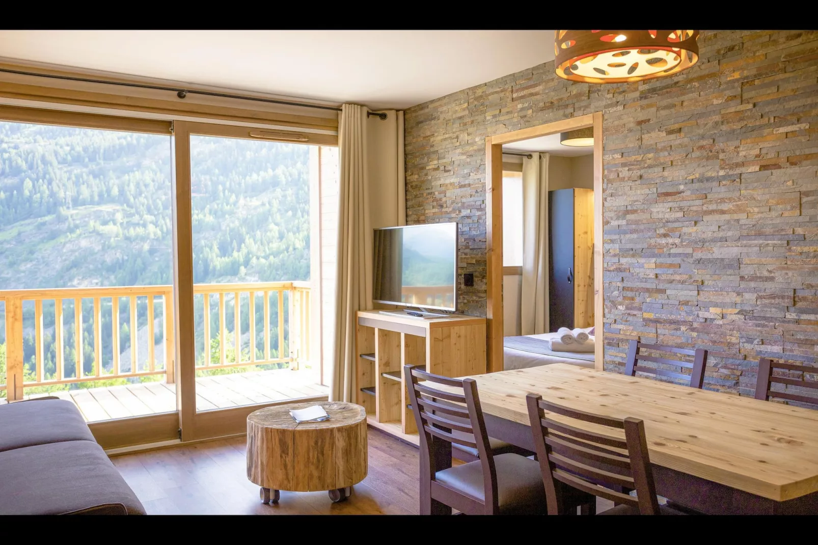 TIGNES_8PM-Woonkamer