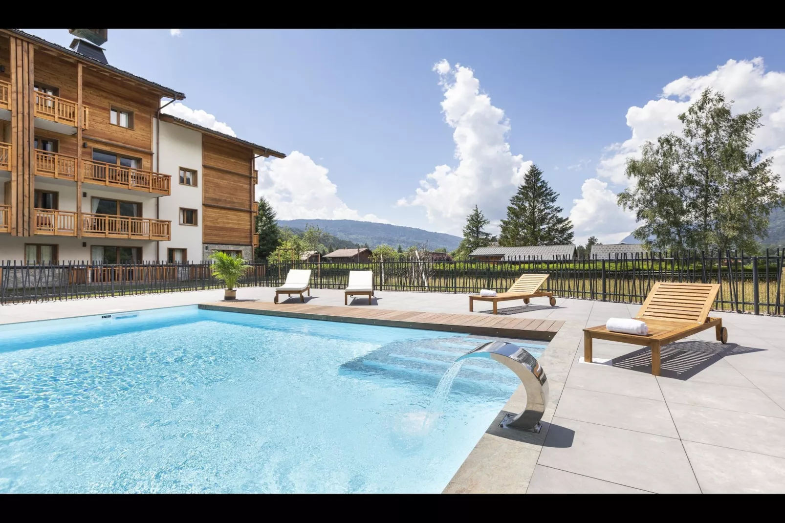 SAMOËNS-S8L-Zwembad