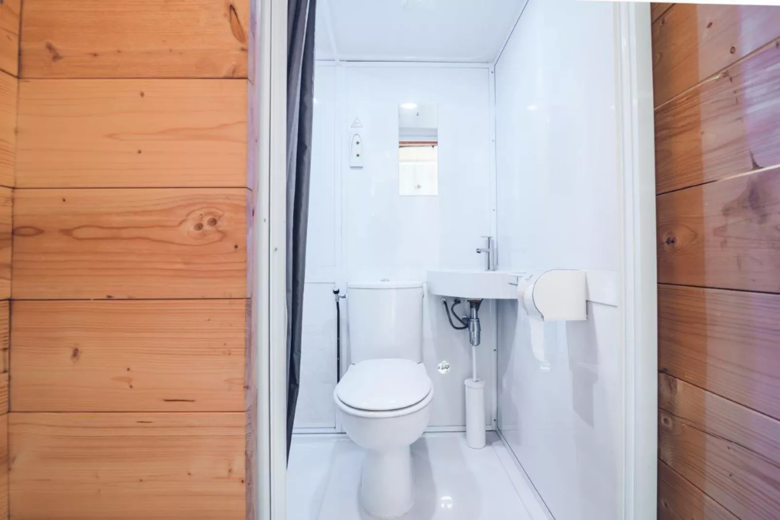 Tent Villa | 2 - 6 people-Badkamer