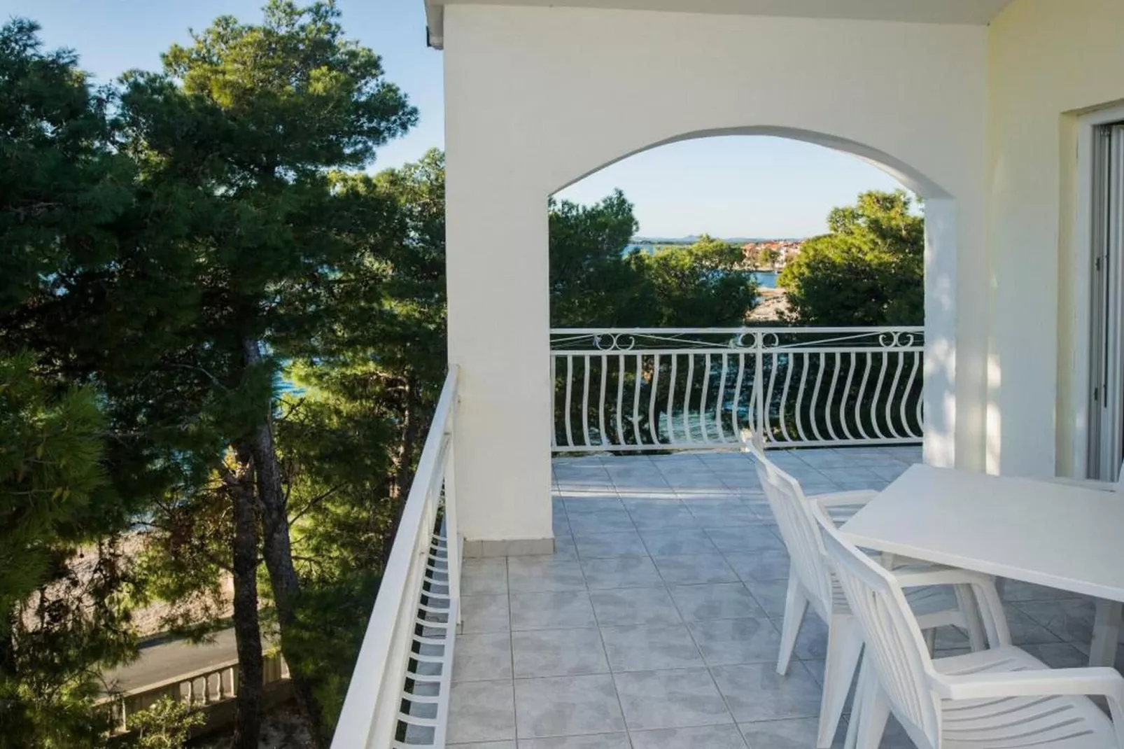 Apartments Gaj Brodarica - A7-Terrasbalkon