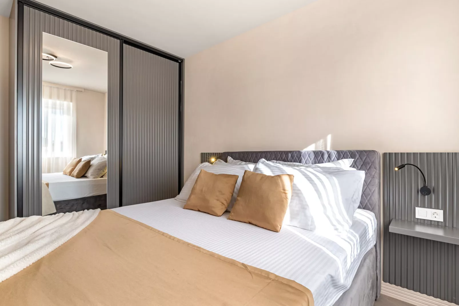 Luxury Apartment Tisa - three bedroom apartment-Slaapkamer