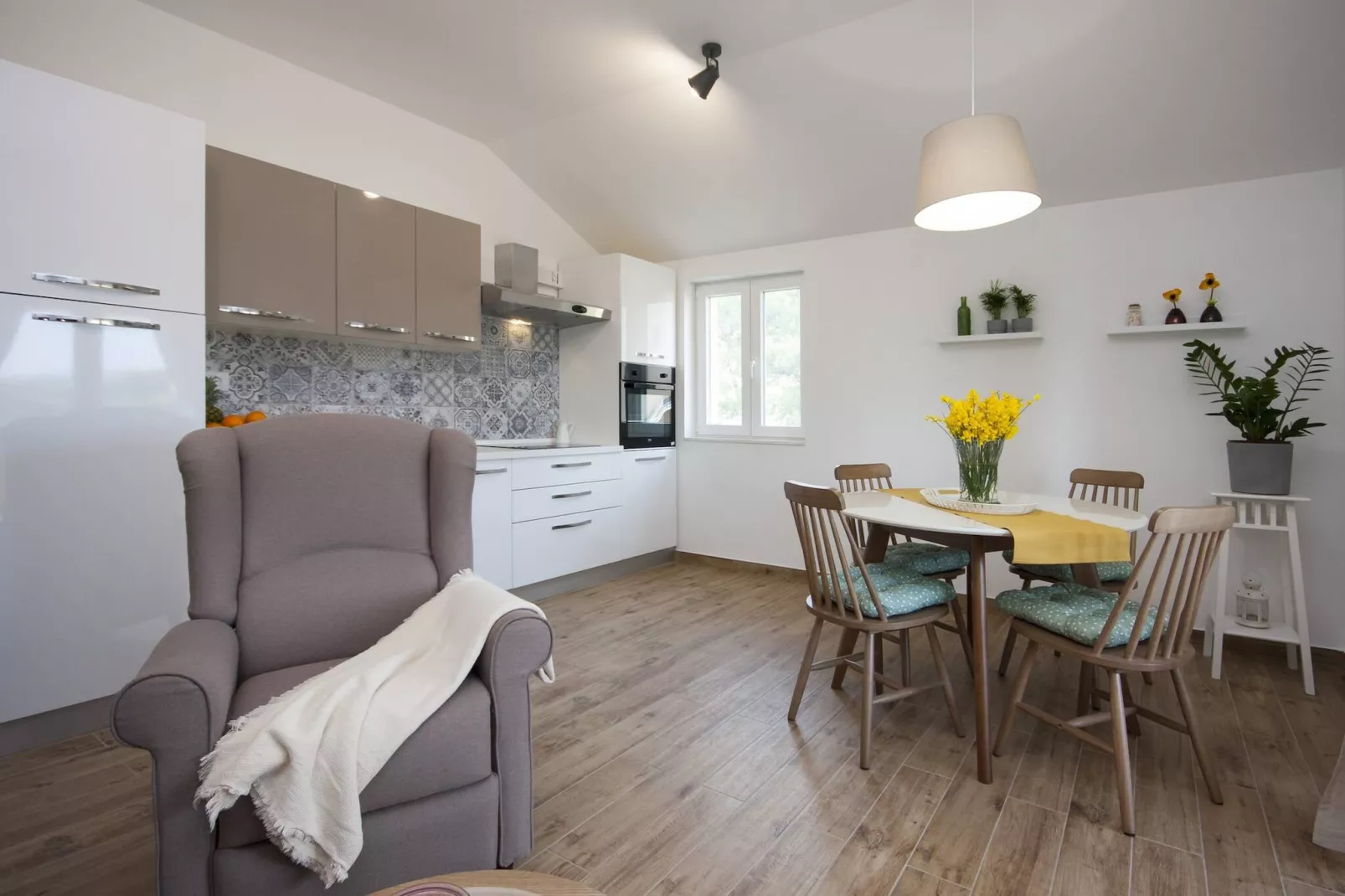 Apartments Tonia - Apartment Mala A1-Eetkamer