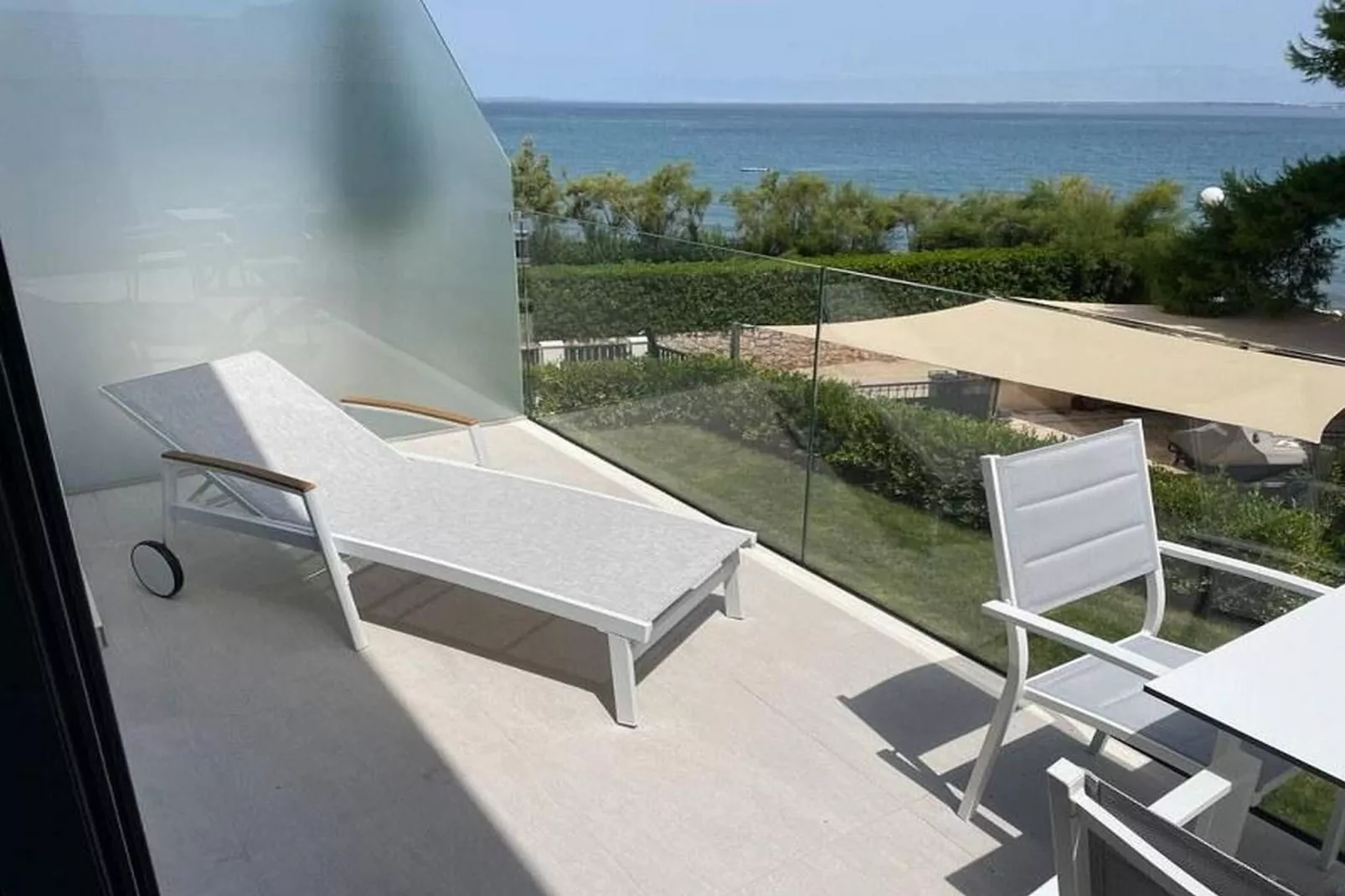 Apartments Marvi - one bedroom apartment (Left)-Terrasbalkon