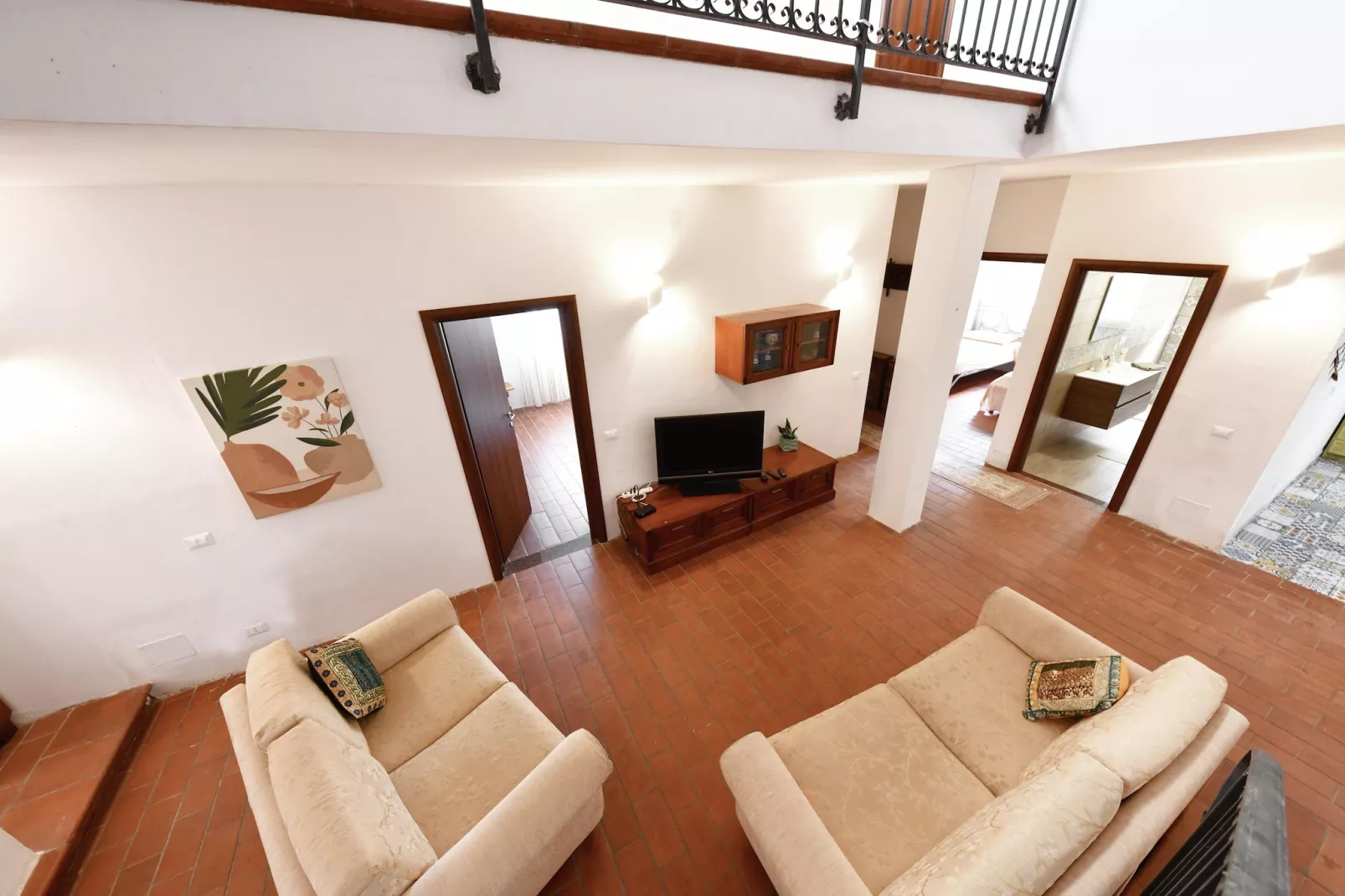 Villa Giugiò mit Privatpool-Woonkamer