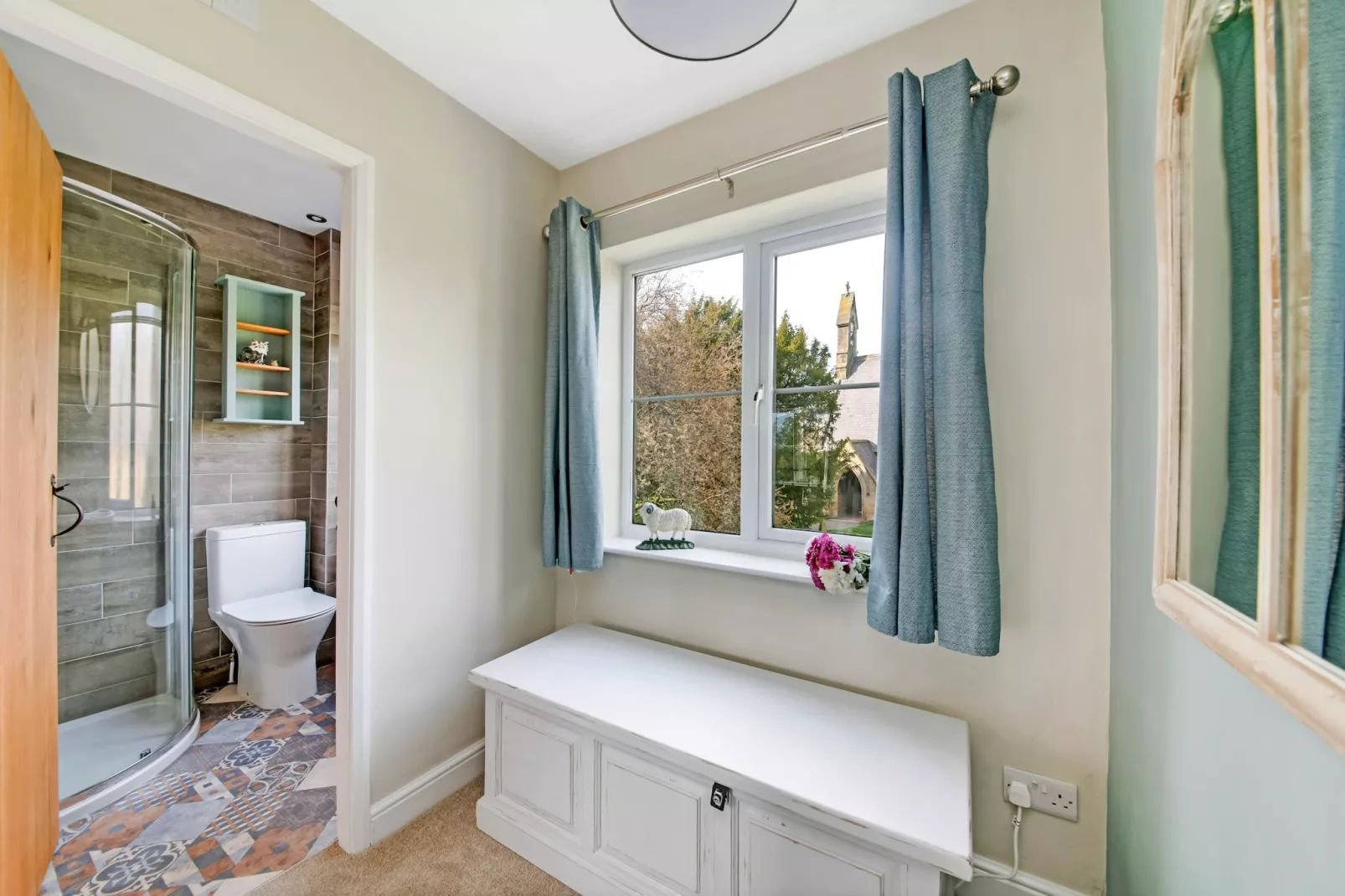 Tyg Cottage near Fountains Abbey & Brimham Rocks-Badkamer