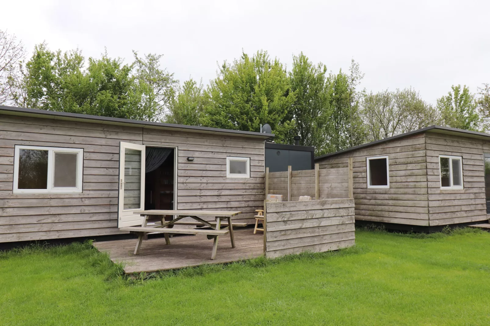 Cosy cabin 2-Buitenkant zomer