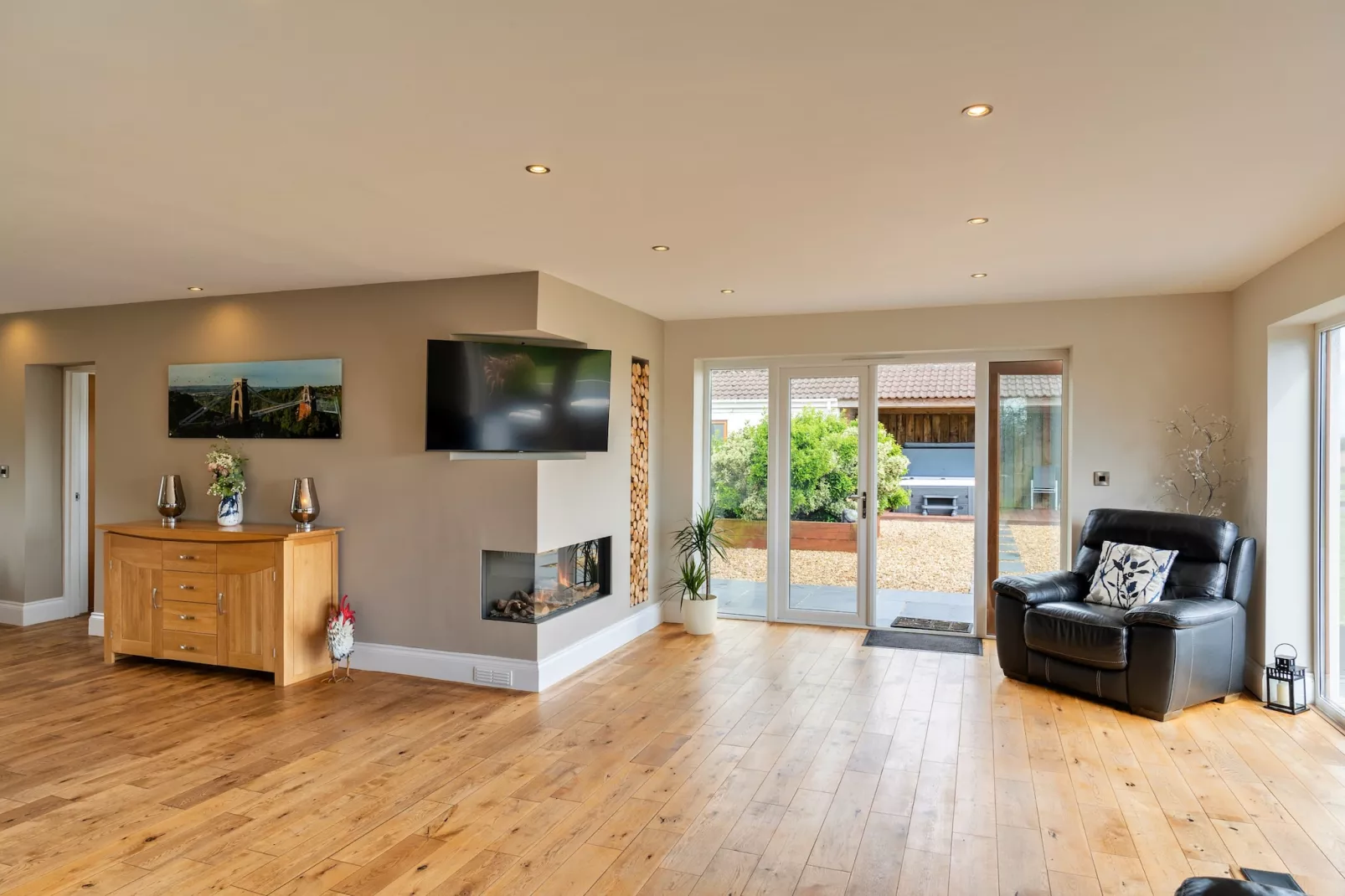 Stone Bow Farmhouse-Woonkamer