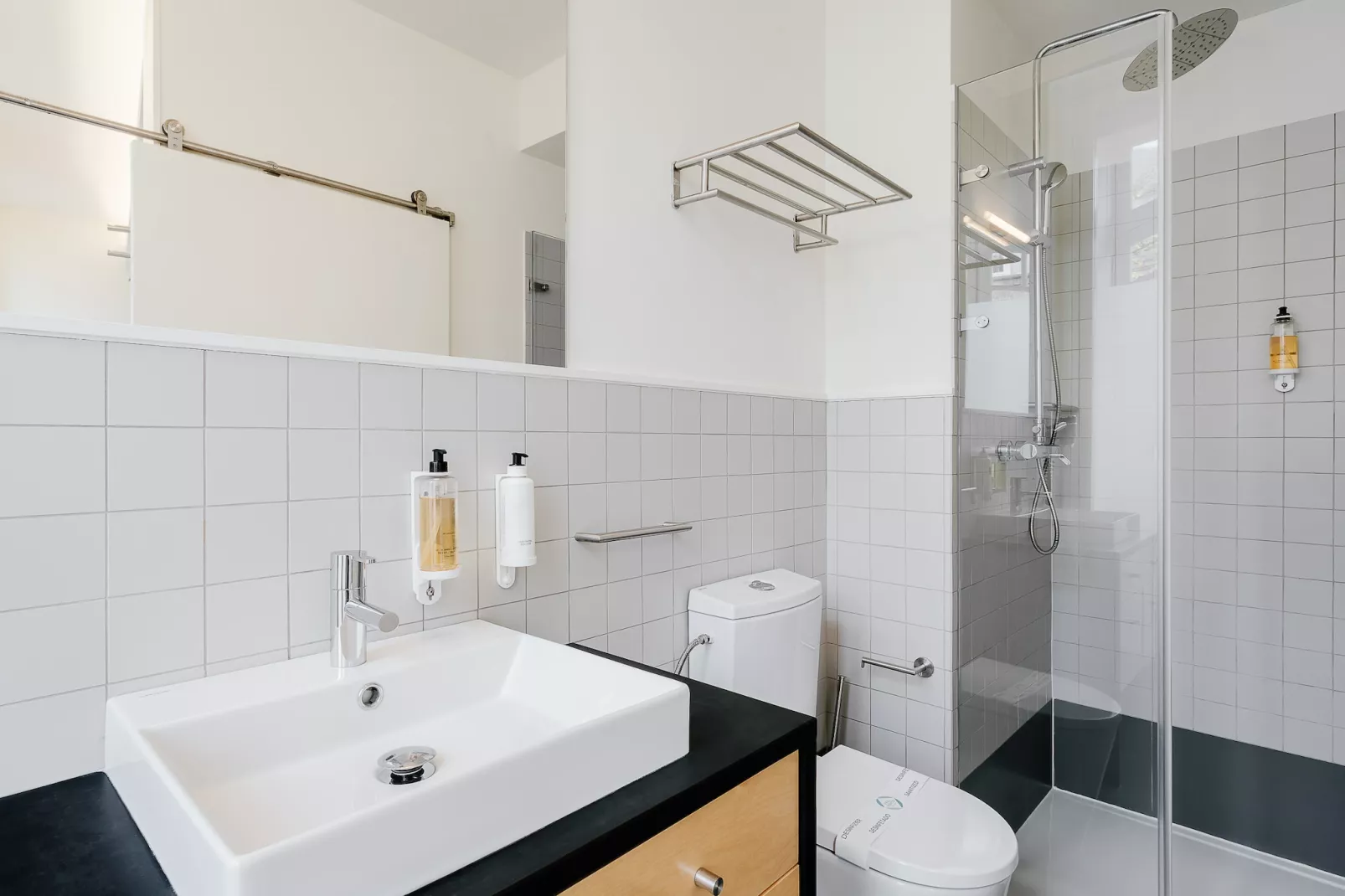Cotton Cozy Nightlife Studio 201-Badkamer