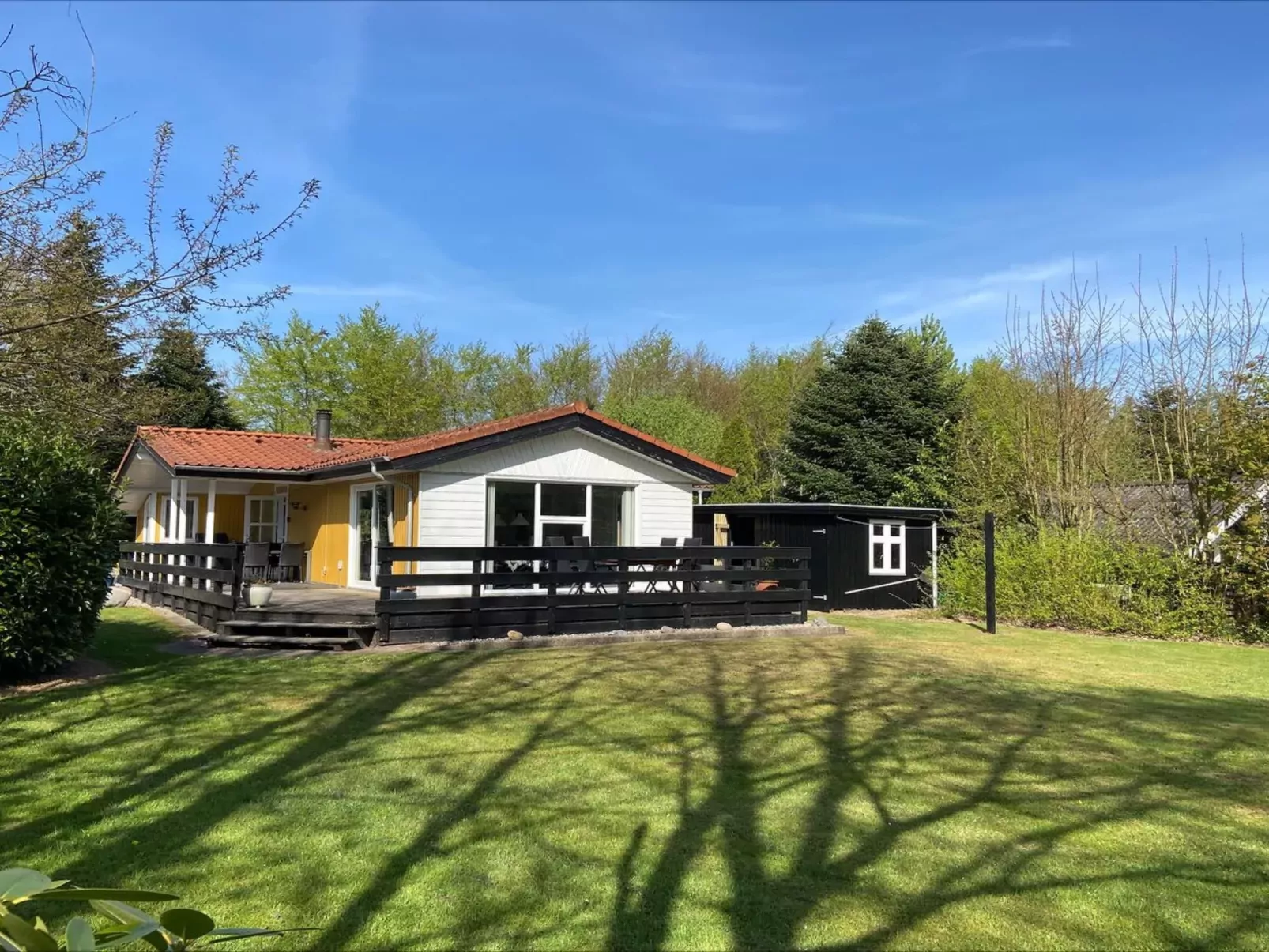 "Frethi" - 30km from the sea-Buiten