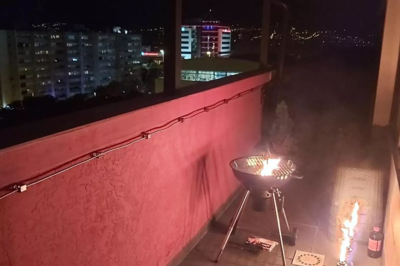 Apartment Tomislav Zagreb - One Bedroom Apartment with Private  Hot Tub-Terrasbalkon