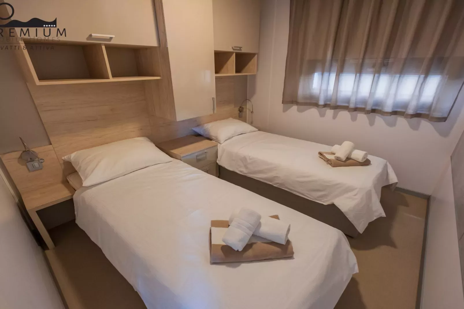 Charming Two-bedroom Mobile Homes Drage - Mobile Home with Sea View-Slaapkamer