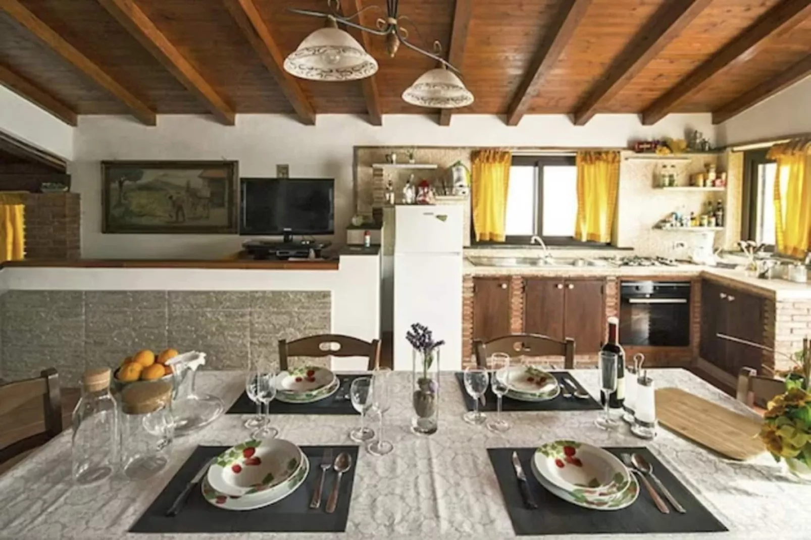 Holiday home, Francavilla di Sicilia-Casa Virginia-Eetkamer