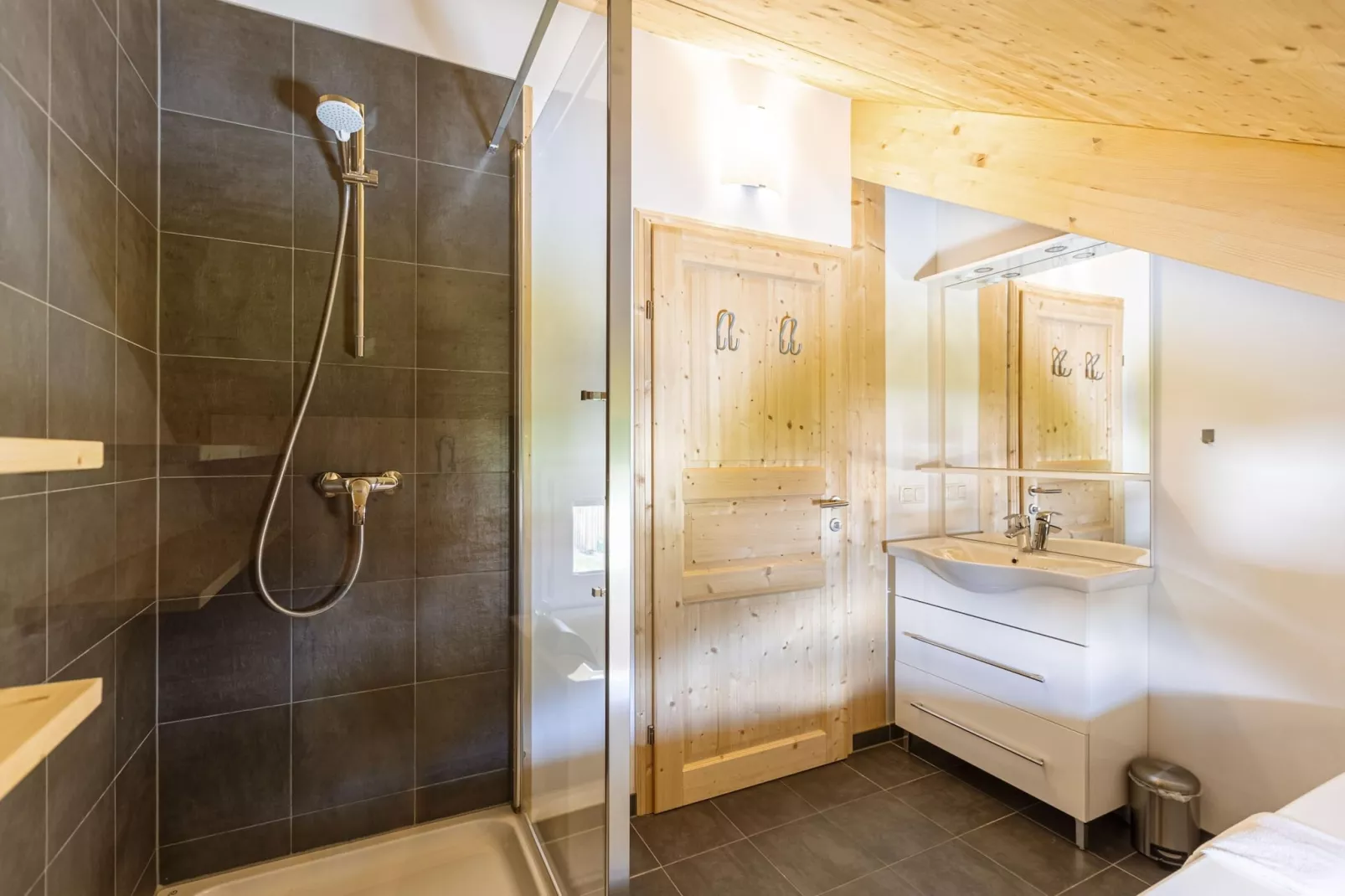 Kreischberg Chalets 50-Badkamer