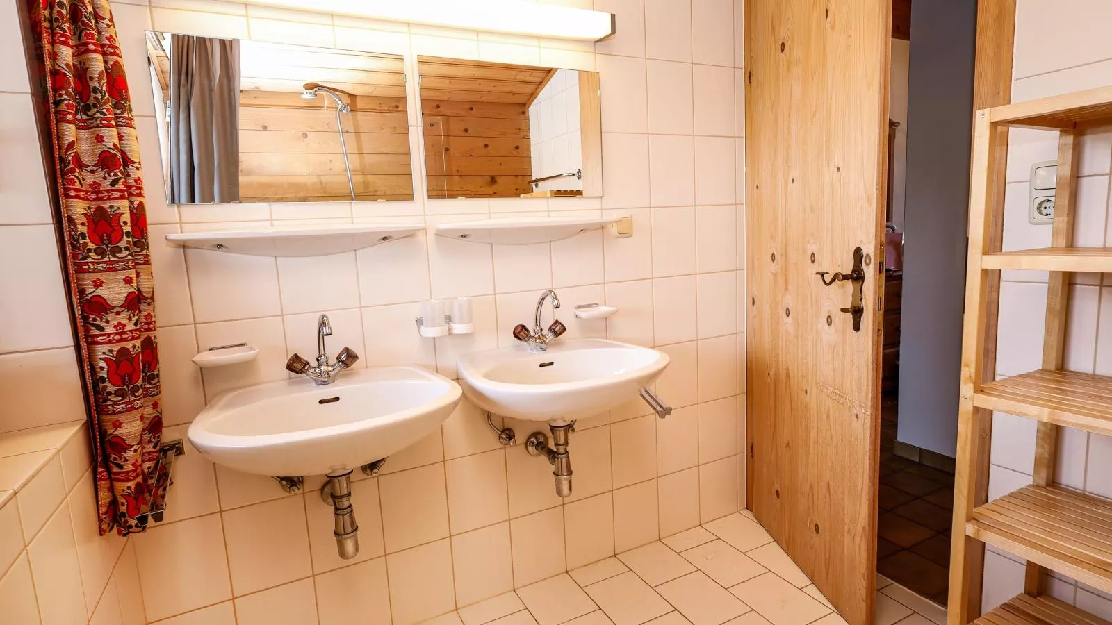 Müller Nr 1 und 2-Badkamer