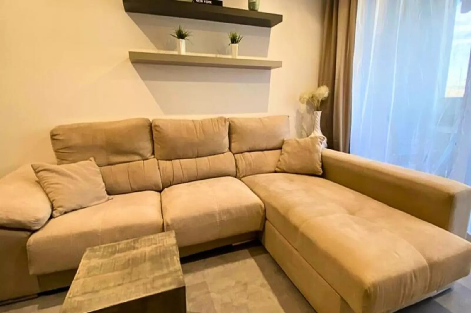 Appartement Moderne Avec Piscine, Terrasse Et Solarium-Image-tags.