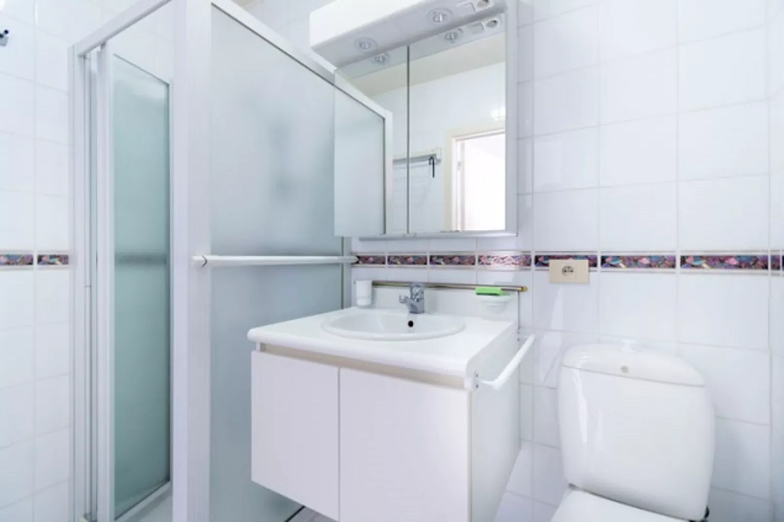 LAVANDOU 0002/ 02B-Badkamer
