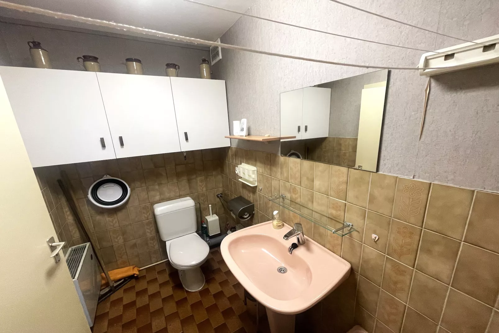 2000 0806/ 87-Badkamer