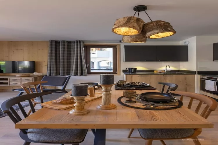 SERRE CHEVALIER Le Cristal Lodge-A24S-Eetkamer