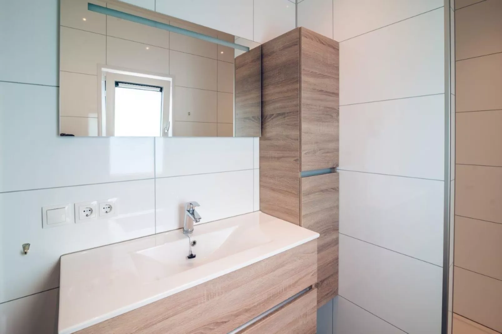 Holiday Villa | 2 - 4 people-Badkamer