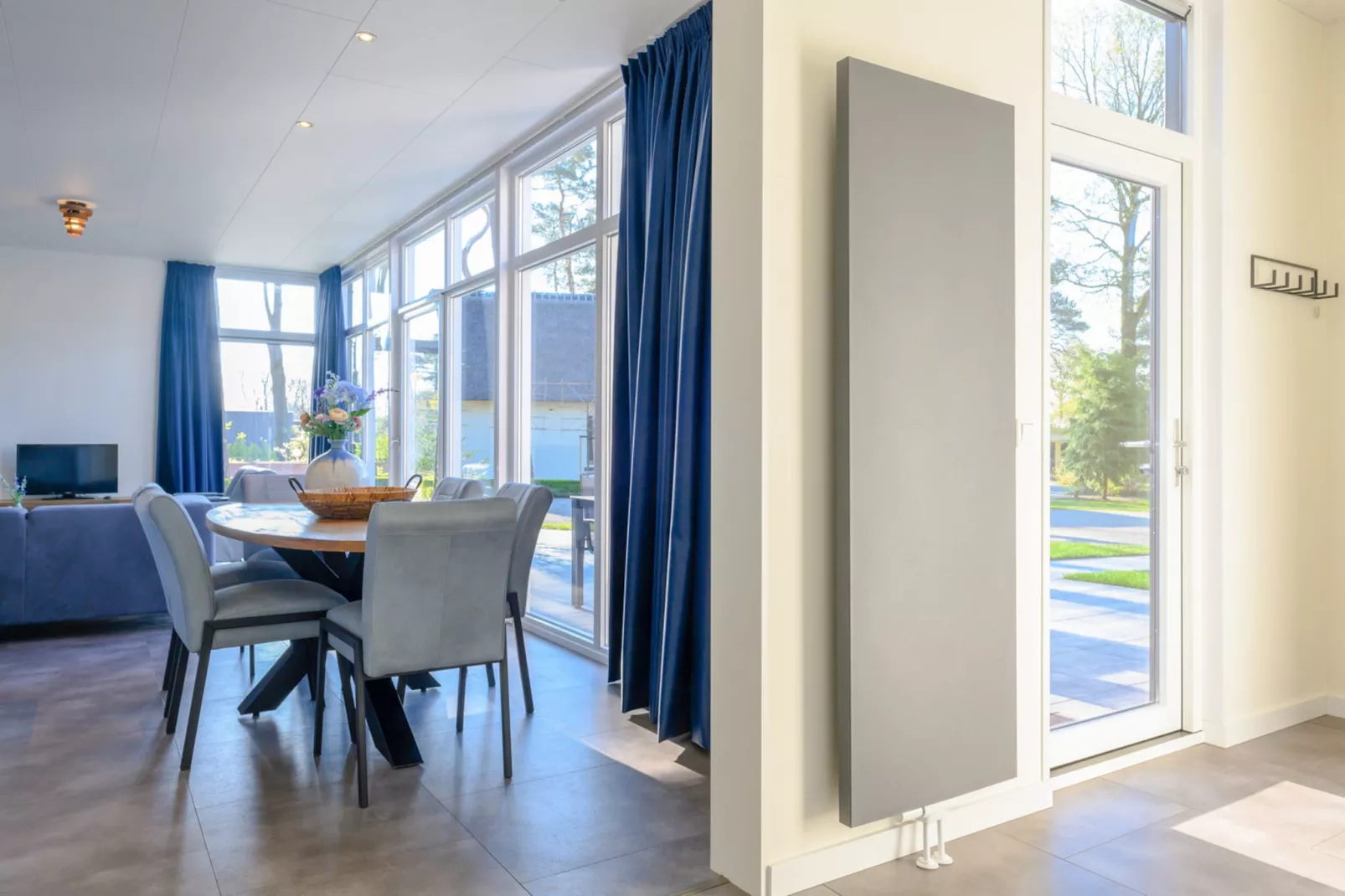 Forest Villa | 2 - 6 people-Eetkamer