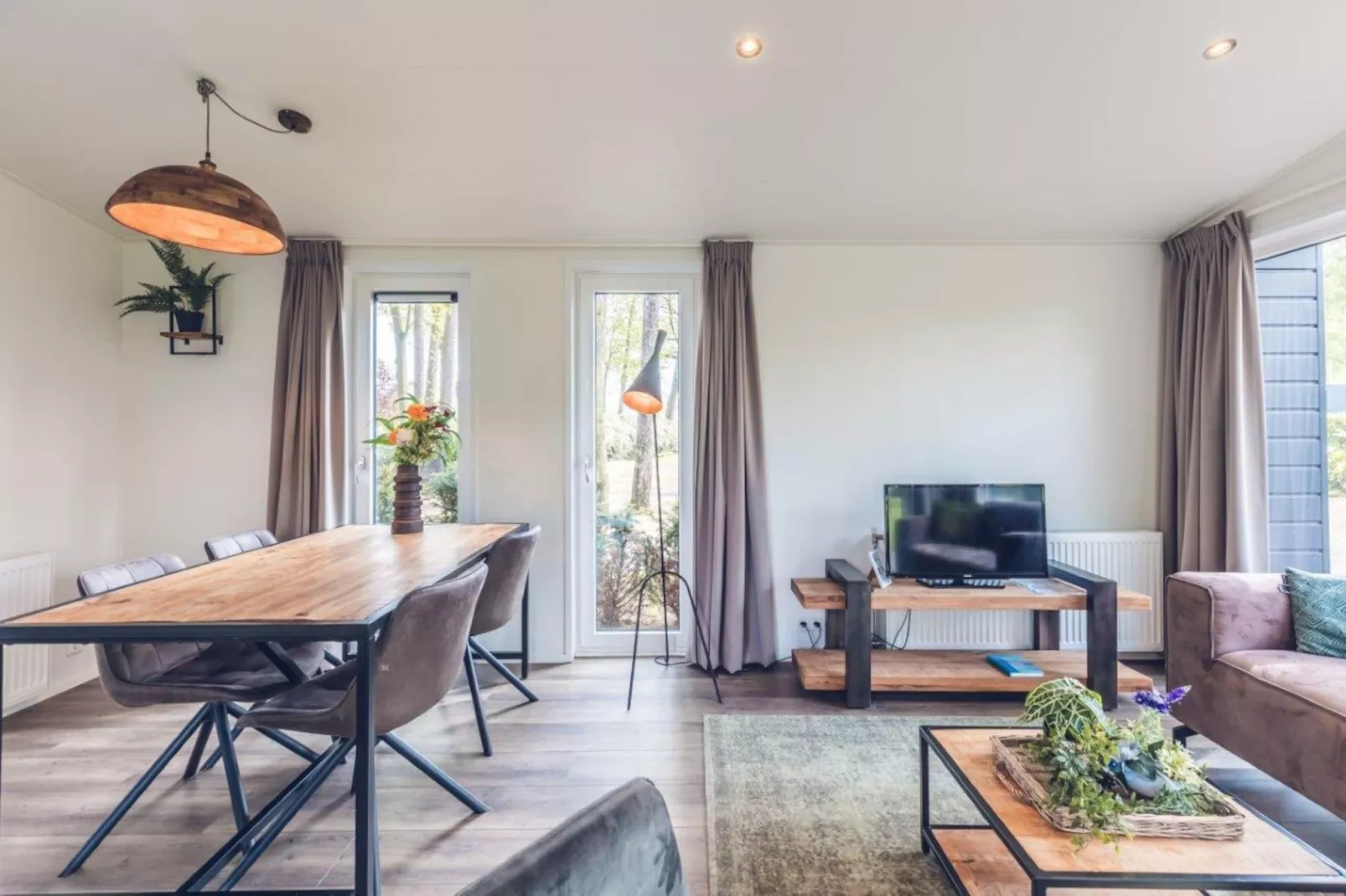 Bosvilla | 2 - 4 persons-Eetkamer
