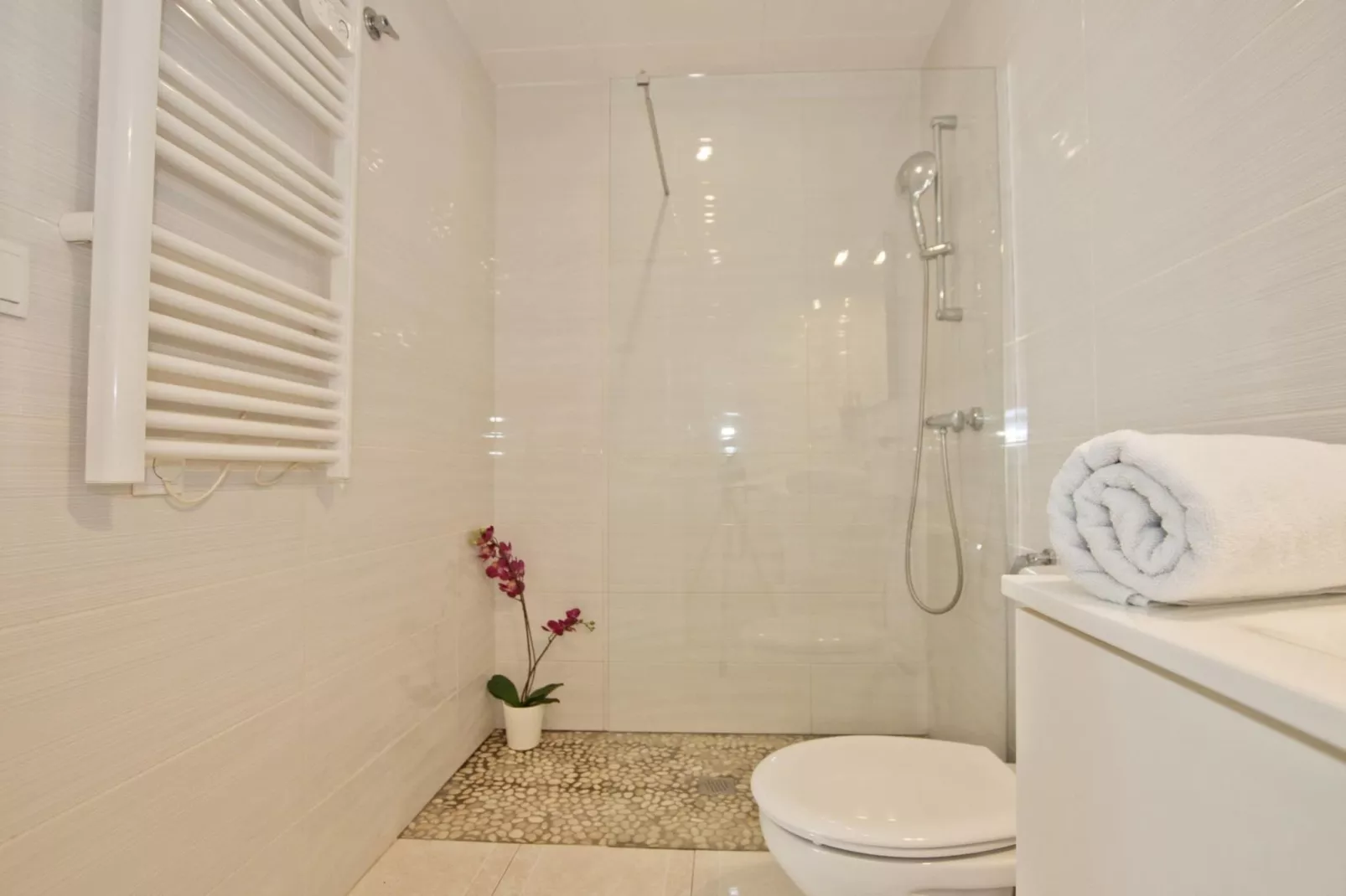 1178 NEPTUNO vista Mar-Badkamer