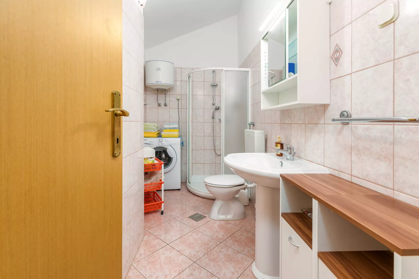 Villa Nada - Apartment A2-Badkamer